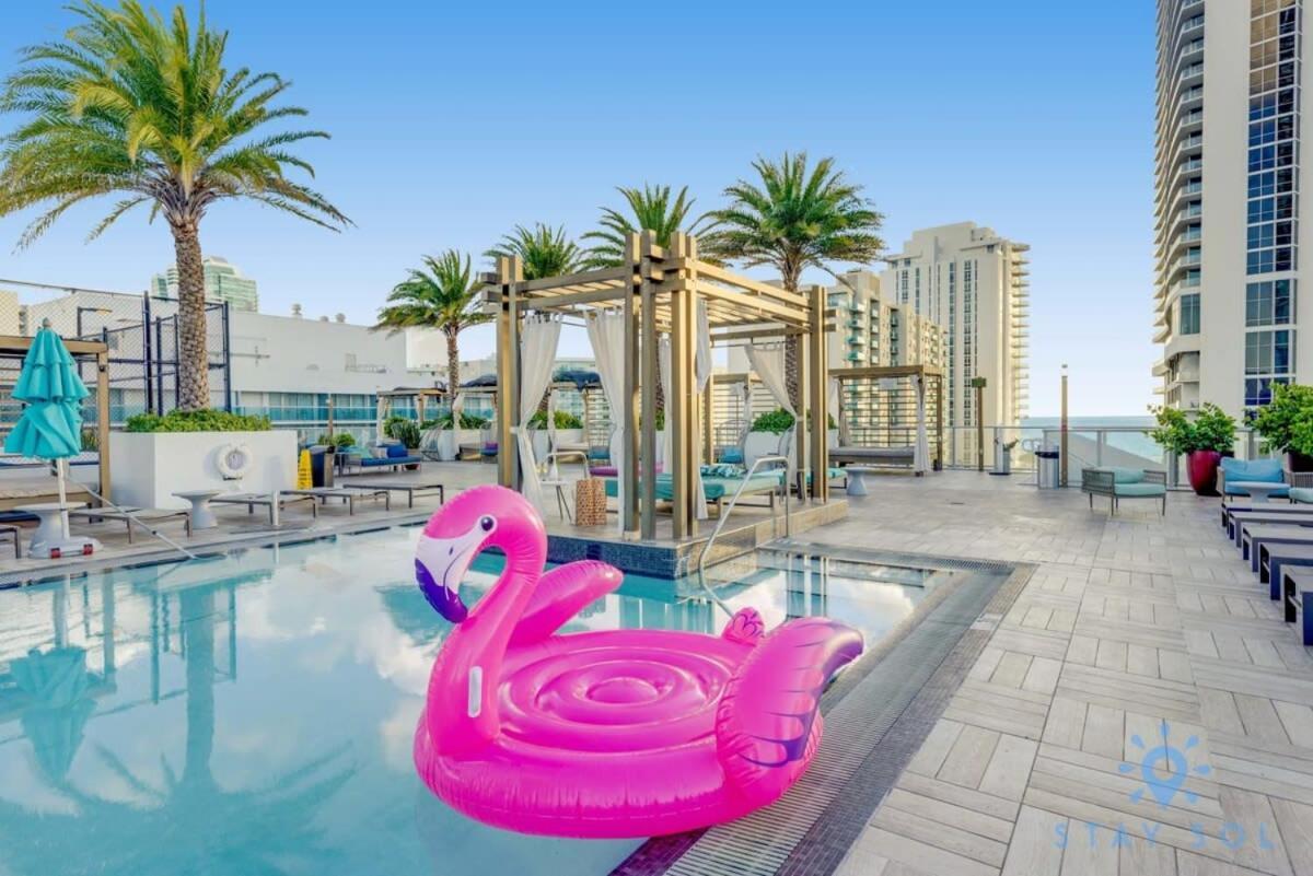 Luxury With Stunning View, Balcony, Amazing Pools Leilighet Hollywood Eksteriør bilde